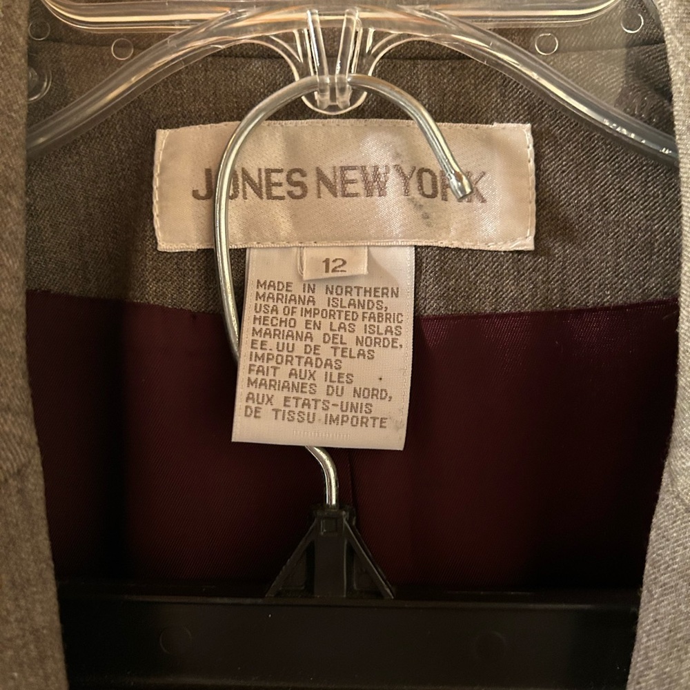 Jones New York 2 Piece Skirt Suit, Size 12 🍎 - Picture 2 of 7